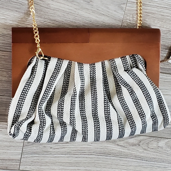 Antik Kraft Black and White Crossbody Bag - Picture 2 of 15